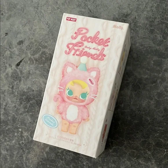 Sealed Pop Mart Baby Molly Pocket Friends Pet My Head - Picture 2 of 5